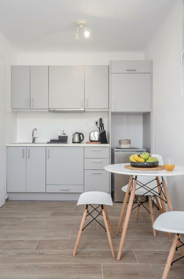 Sea & Wind Apartment Mikri Vigla Bagian luar foto